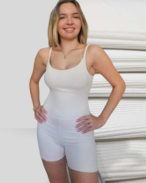 Macaquinho Canelado Black-Out Paris